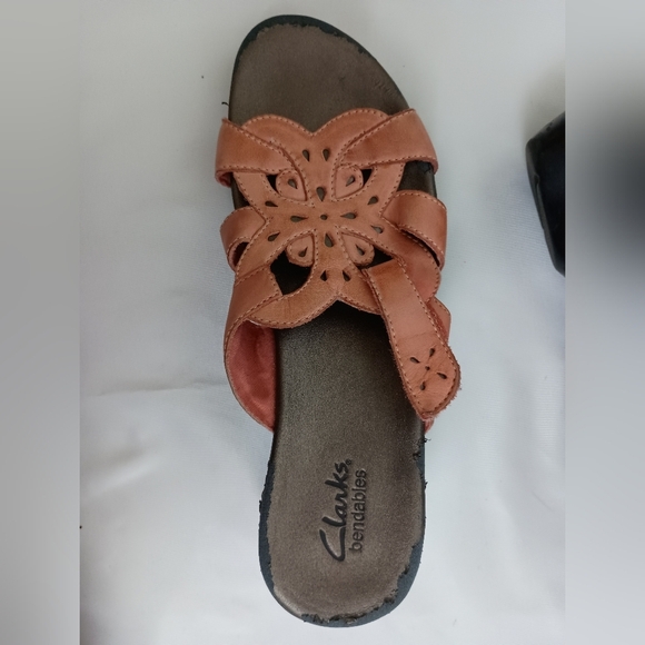 Clarks Women's Preppy Clueless Butterly Pink Peach Summer Sandals (#1,001) - Picture 6 of 7